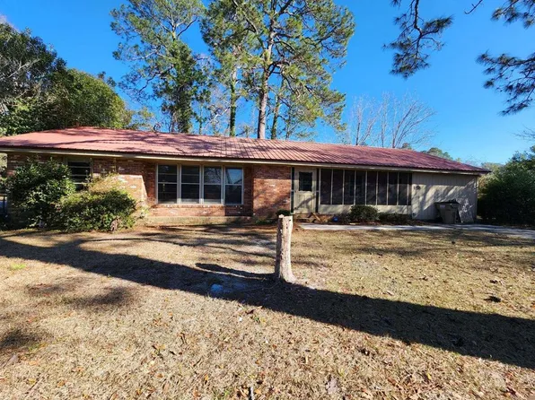 601 S Goodman St, Sparks, GA 31647
