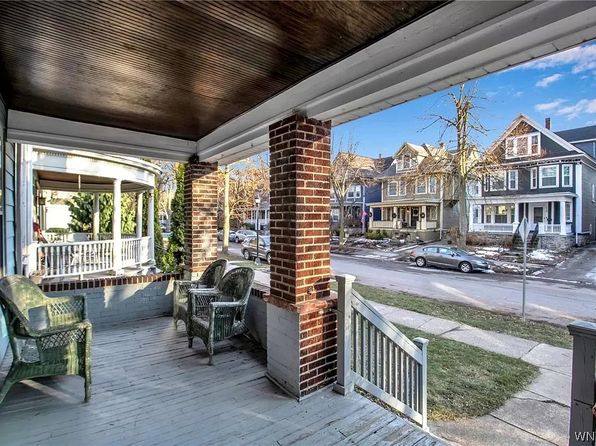 175 Saint James Pl Unit 1