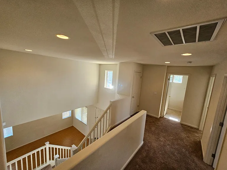 624 Aiello St — Photo 23