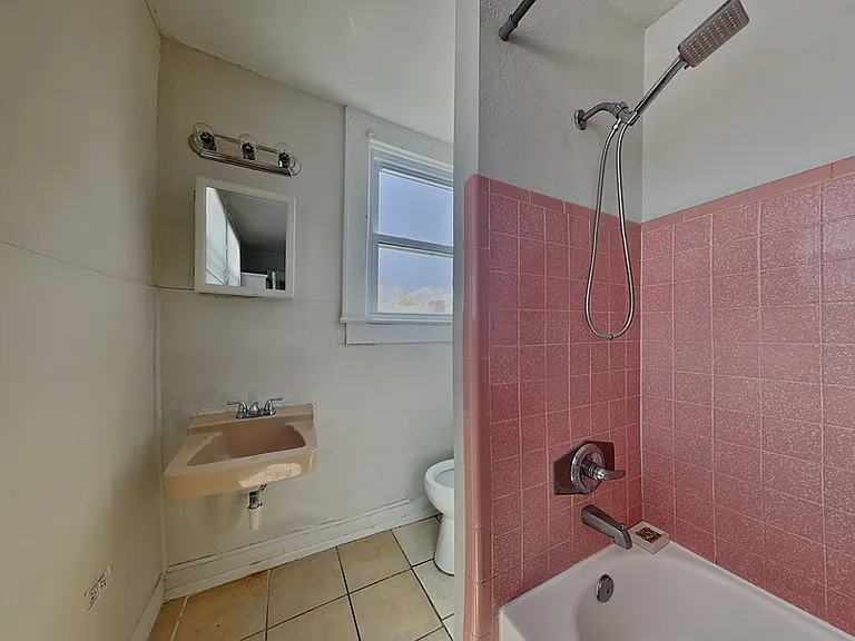2904 W Chestnut St #2 — Photo 14