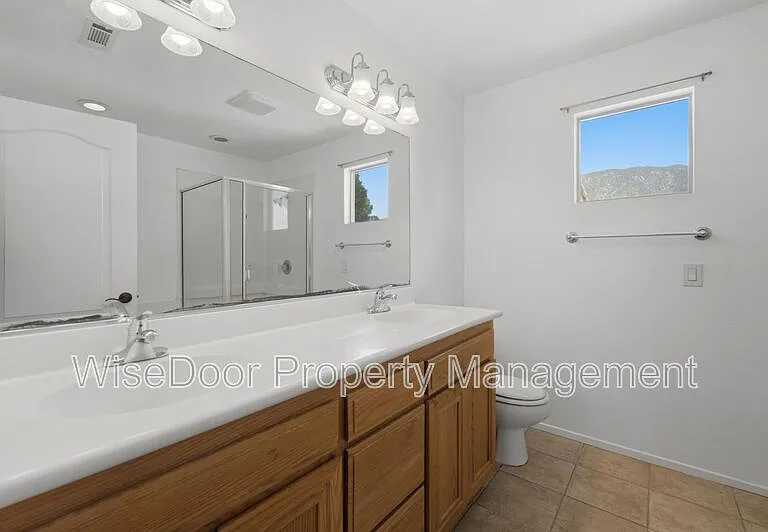 1087 Waterfall Way — Photo 42