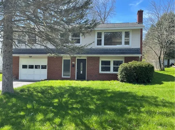 231 Patricia Dr, North Syracuse, NY 13212
