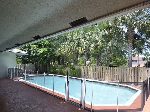 3rd image of 4177 NW 67th Ter