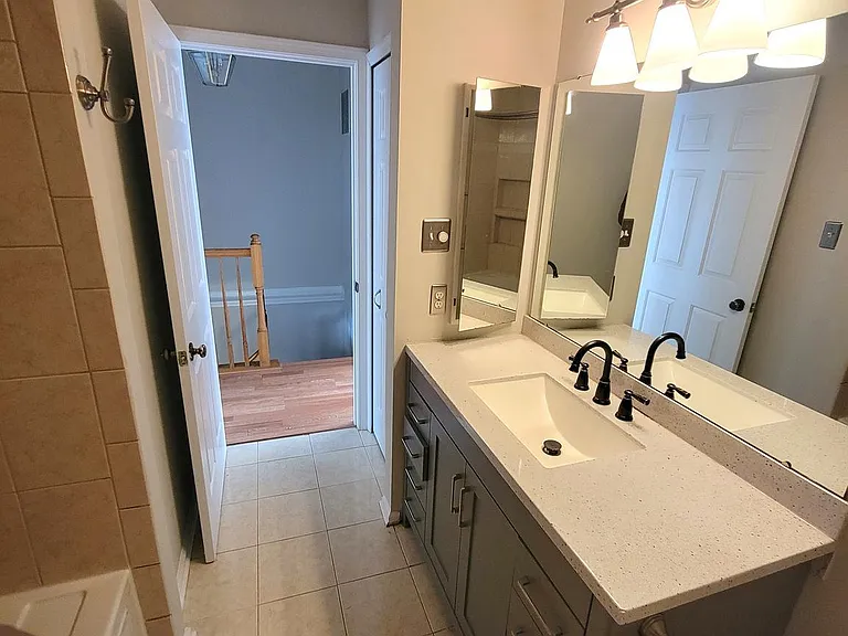 8702 Castlerock Ct — Photo 44