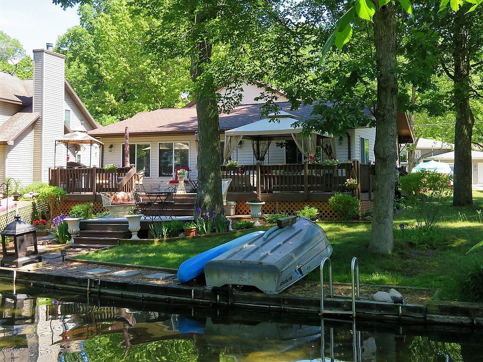 1st image of 21489 N Shore Dr