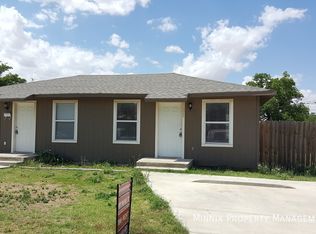 310 E Lynn St, Slaton, TX 79364