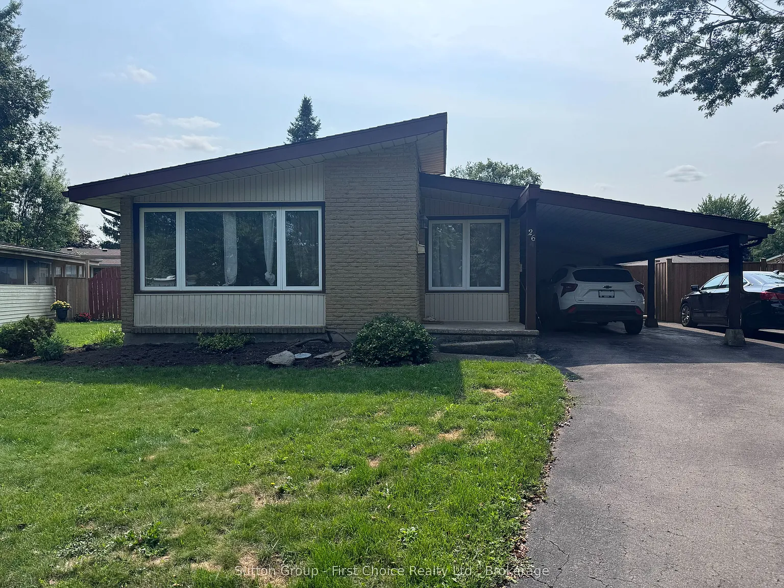 3 bed, $3,200 — Photo 1