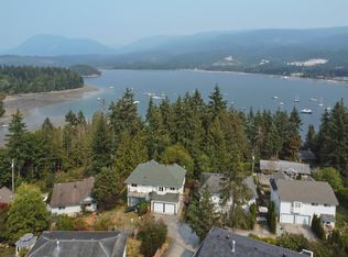 5866 A Turnstone Cres, Sechelt, BC V7Z0L9