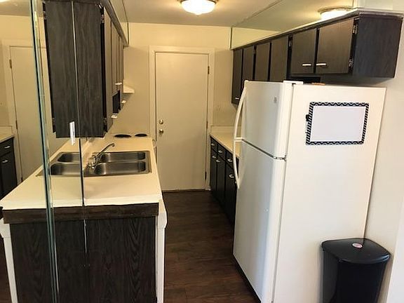 5th image of 7350 Sandalwood Dr APT 302