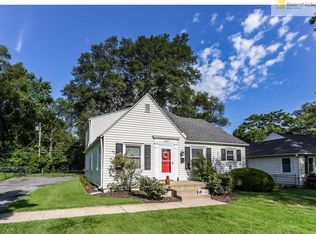 6004 Alhambra St, Mission, KS 66205