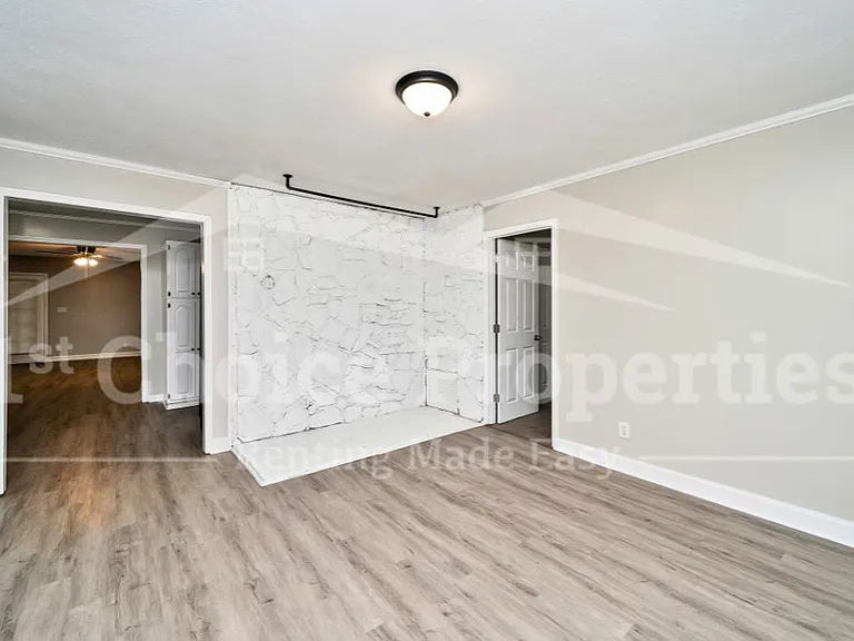 1578 Cunningham Dr — Photo 6