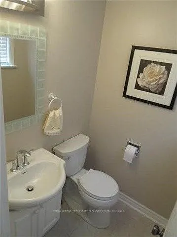 54 Roberts Cres — Photo 11