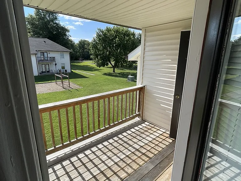 Oak Estates — Photo 6
