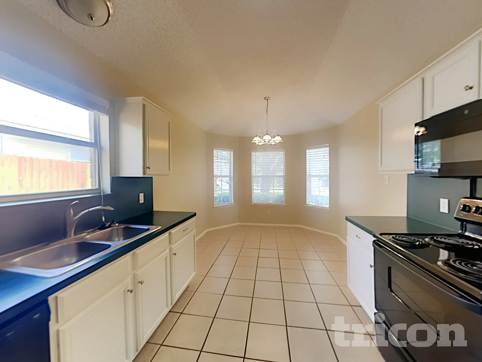 7548 Ashcroft Fort Worth TX — Photo 4