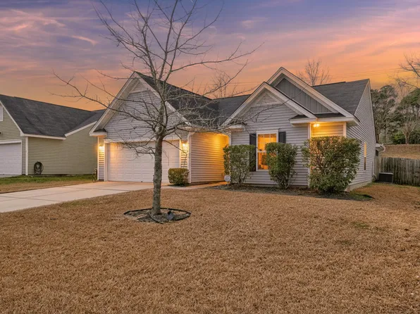 532 English Oak Cir, Moncks Corner, SC 29461