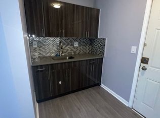 31 Whittier St #3B, Bridgeport, CT 06605