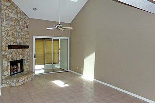 4th image of 954 Vanessa Ct APT B