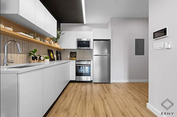 Rented by ERNY LLC | media 5