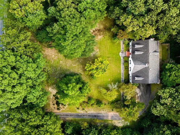 700 Heards Ferry Rd, Atlanta, GA 30328