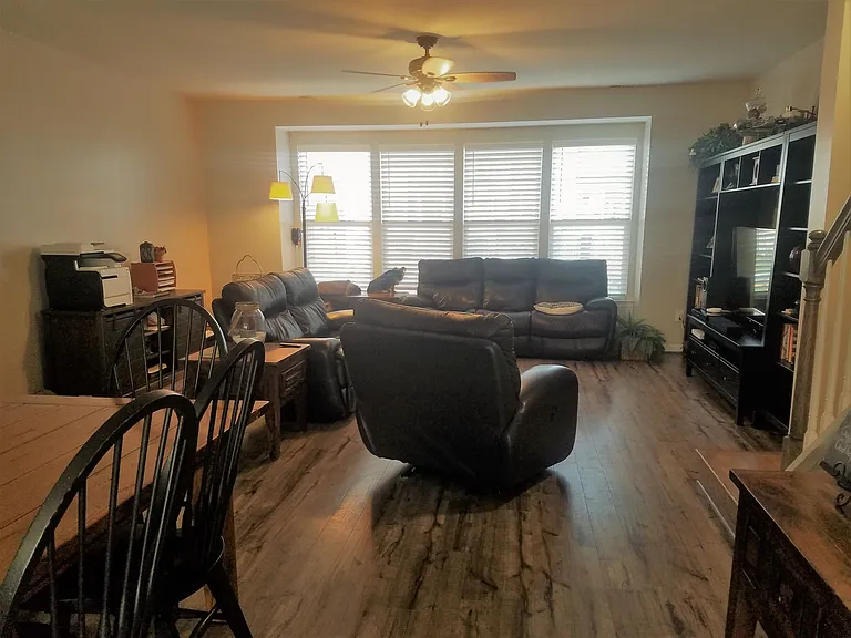 2228 Perennial Cir — Photo 20