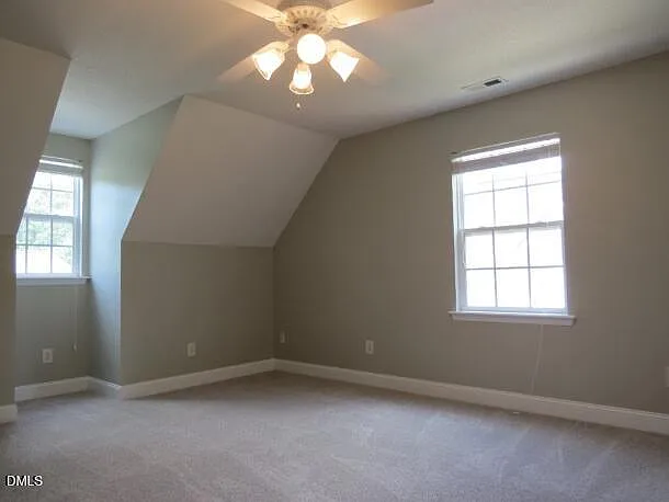 10 Knightsbridge Ct — Photo 14