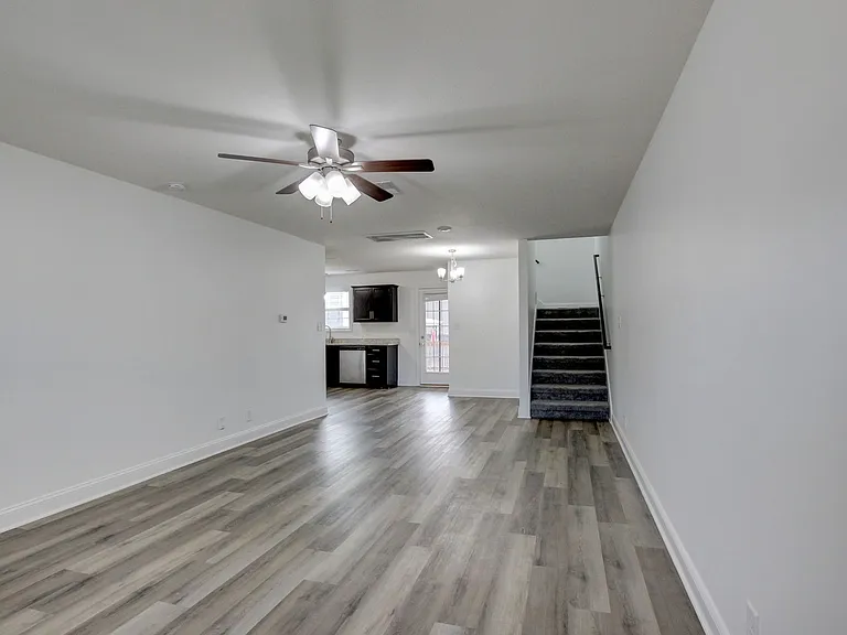 702 Ellie Nat Dr — Photo 45