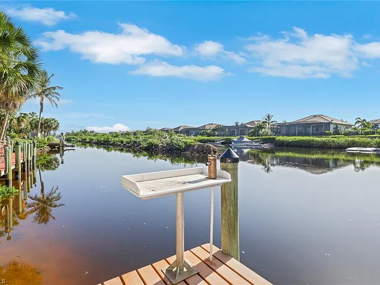 6085 Lake Front Dr — Photo 23