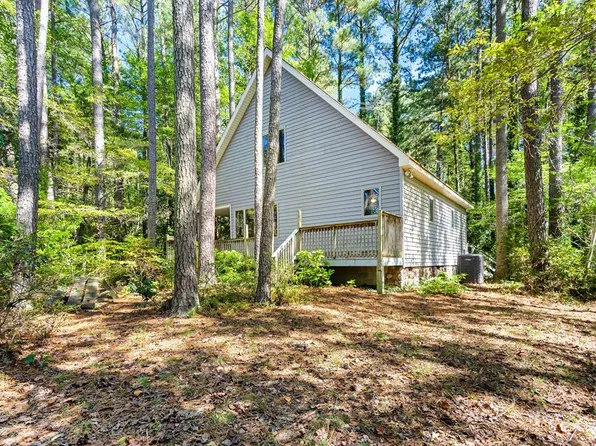 177 Mattaponi Rd, Callao, VA 22435