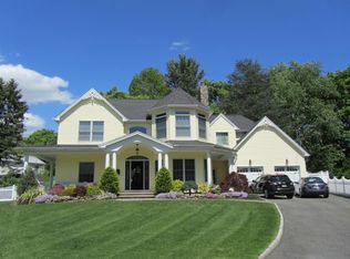 15 Chapel Pl, Wayne, NJ 07470