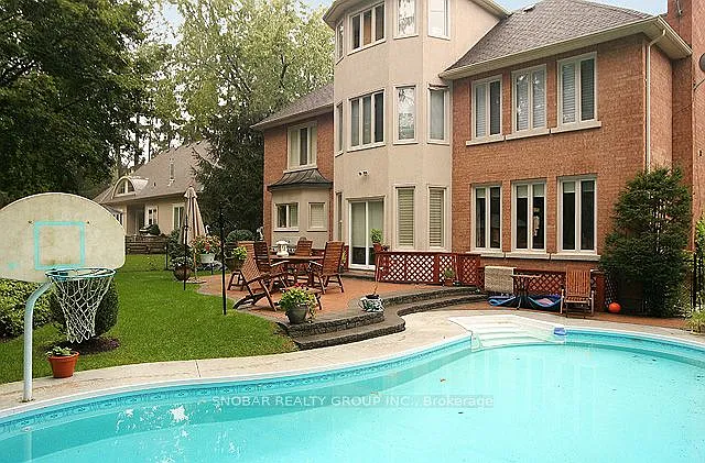 1426 Lorne Park Rd — Photo 16