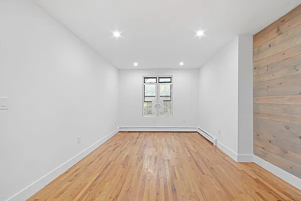 Rented by TorsX Inc | media 6