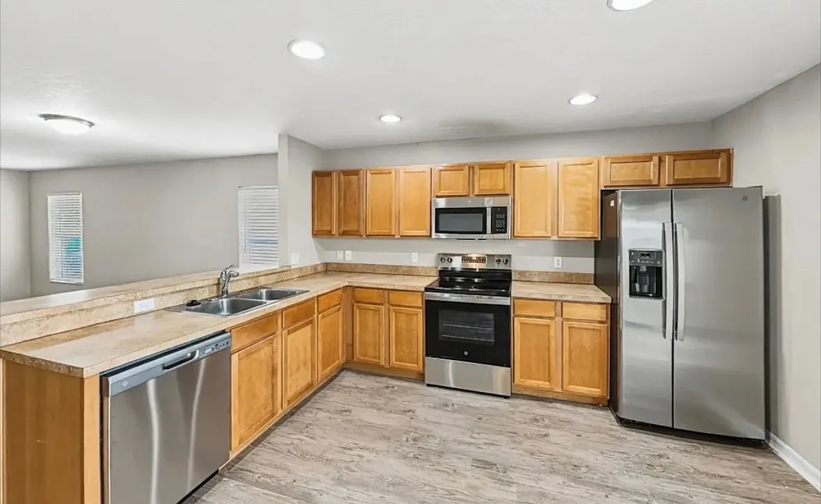 3 bed, 1508 sqft, $1,790 — Photo 3