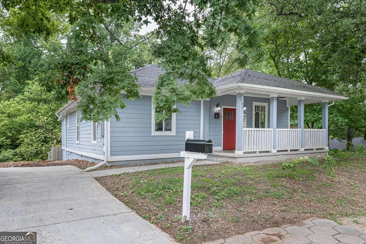 1100 White Oak Ave SW photo 1