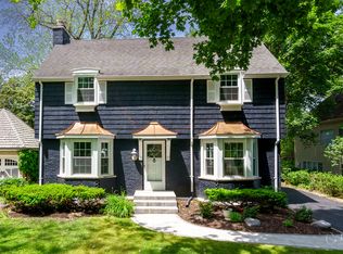 630 Sycamore Rd, Barrington, IL 60010