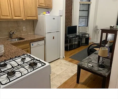 Rented by Corcoran | media 10