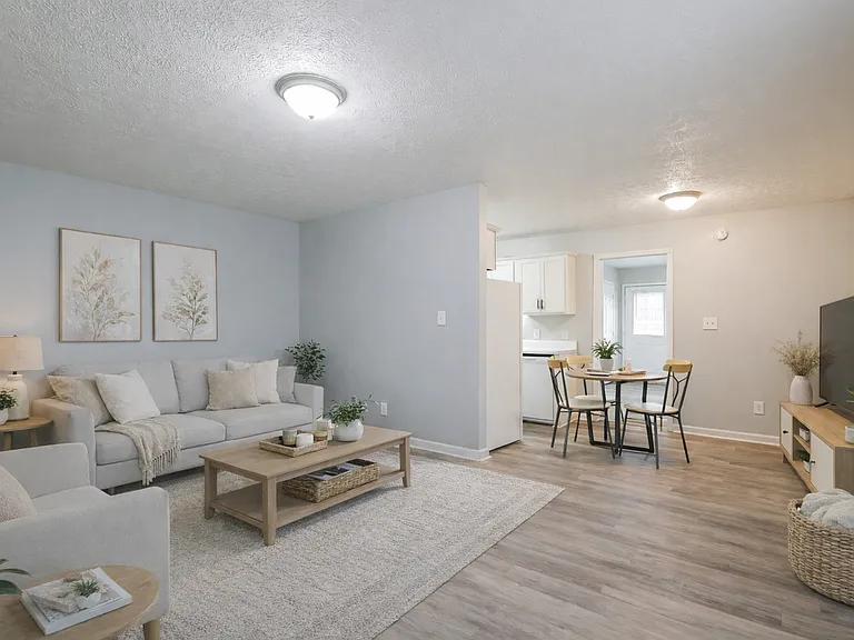 River Valley Apartments — Photo 33
