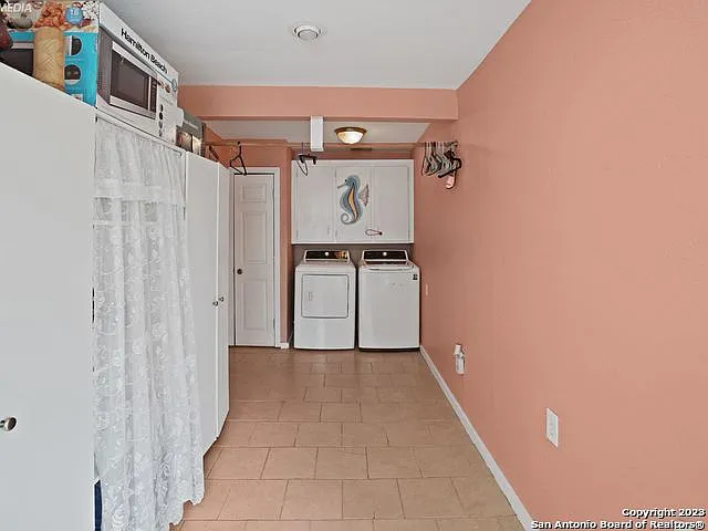 222 S 12th St — Photo 37
