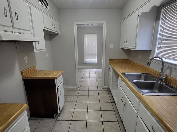 4th image of 3823 Rainford Dr