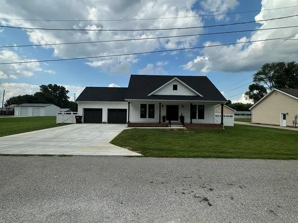 13 4th Ave, South Shore, KY 41175