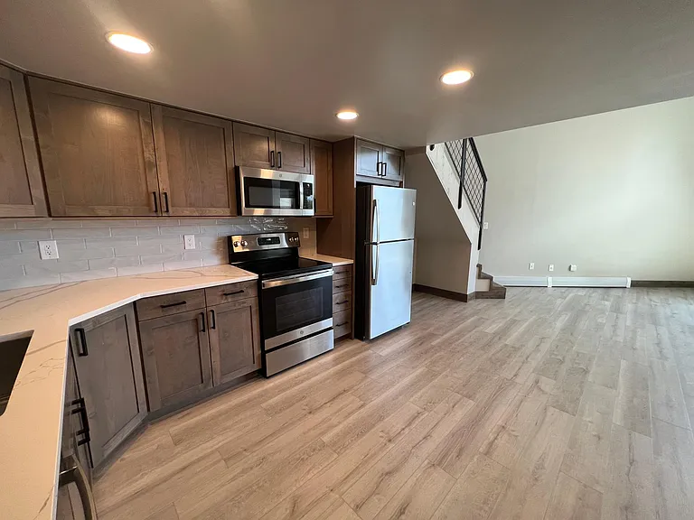 7333 Ryan Gulch Rd — Photo 2