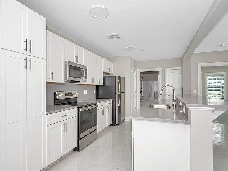 960 Main St #2101 — Photo 8