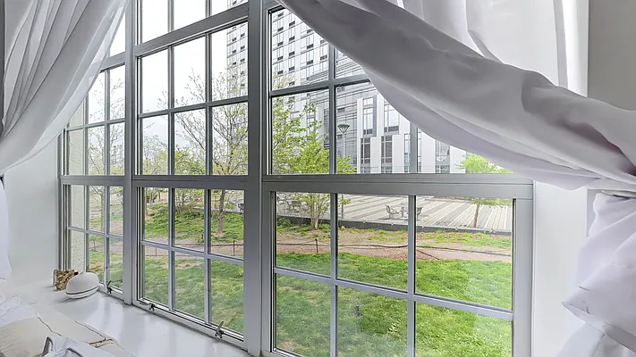 Rented by Compass | media 31