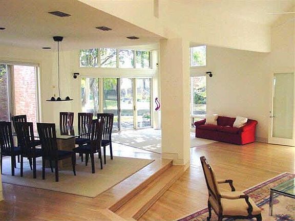 4th image of 12135 Elysian Ct