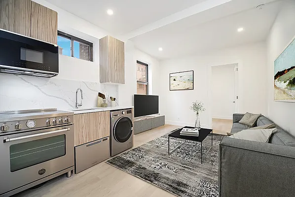 Rented by REAL New York | media 5