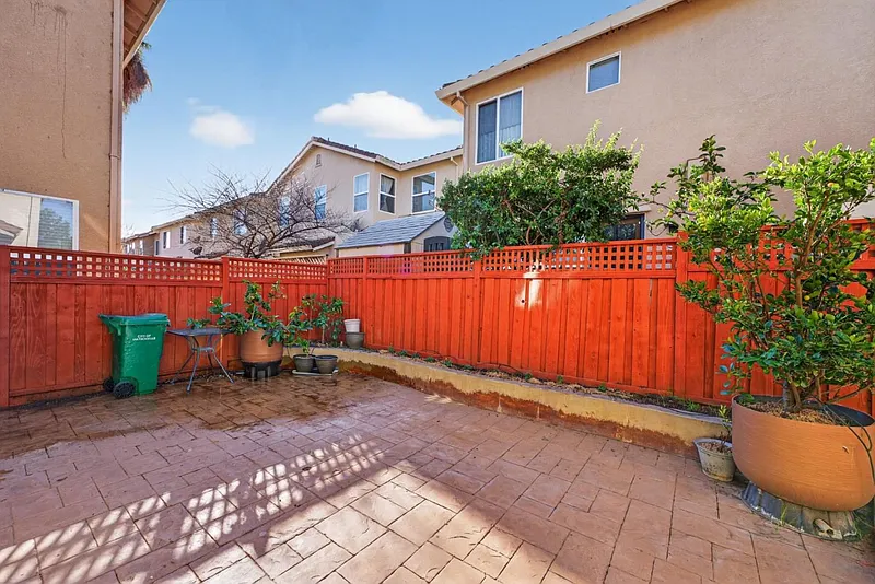 Thumbnail 15