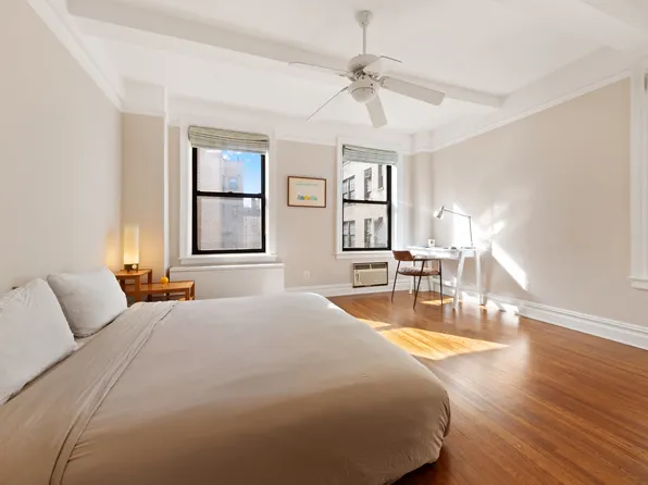 130 East 94th Street 8DE image 2 of 15
