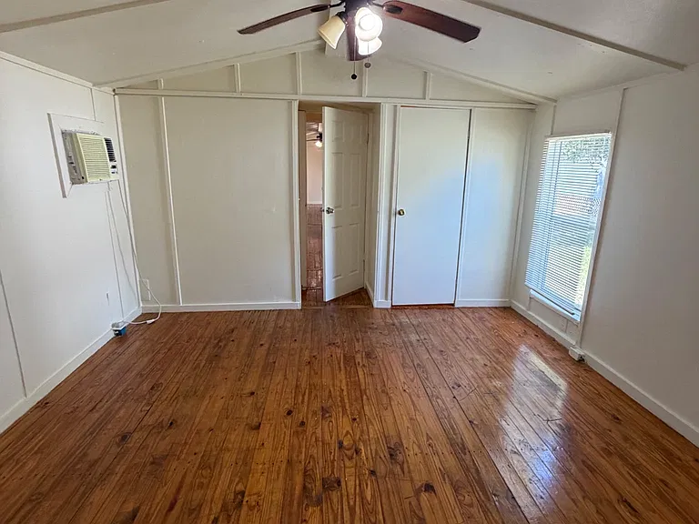9793 Farris Loop — Photo 2