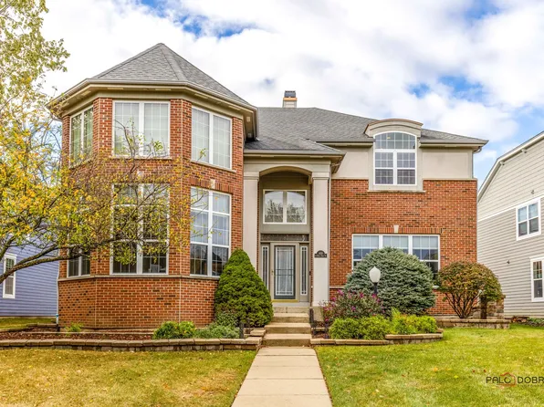408 N White Deer Trl, Vernon Hills, IL 60061