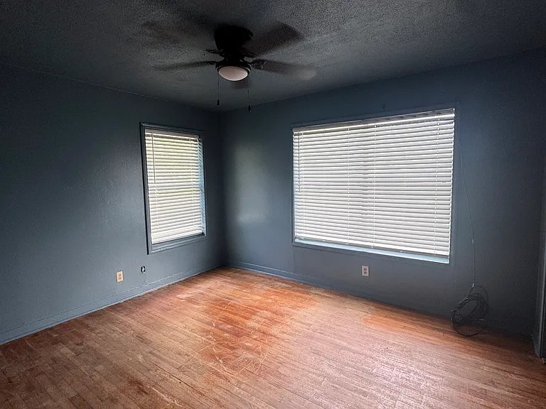 809 Loma St — Photo 24