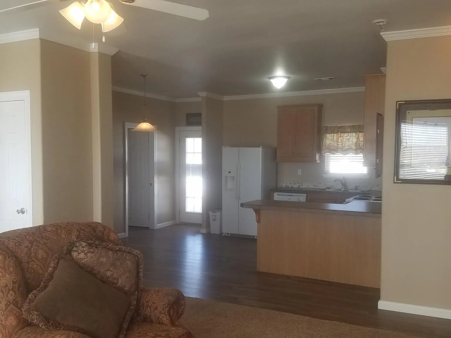 3 bed, 1400 sqft, $1,600 — Photo 3